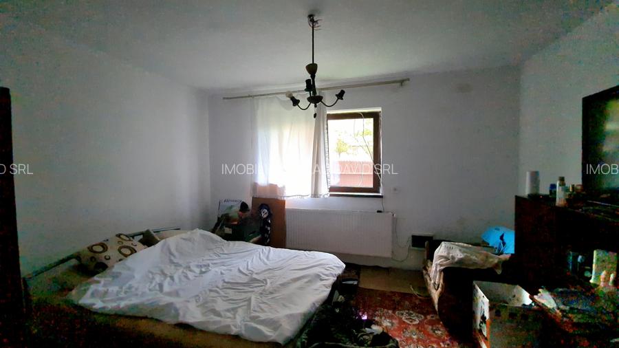 DOUA CASE DE VANZARE - ZONA  RACADAU - SINGUR IN CURTE - 5