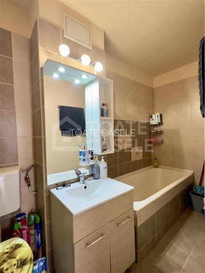 Apartament cu 2 camere, decomandat,  zona Fabricii - 5