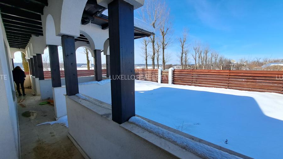 CASA 4 CAMERE CU SUPRAFATA GENEROASA IN  STIL NEOROMANESC - 53