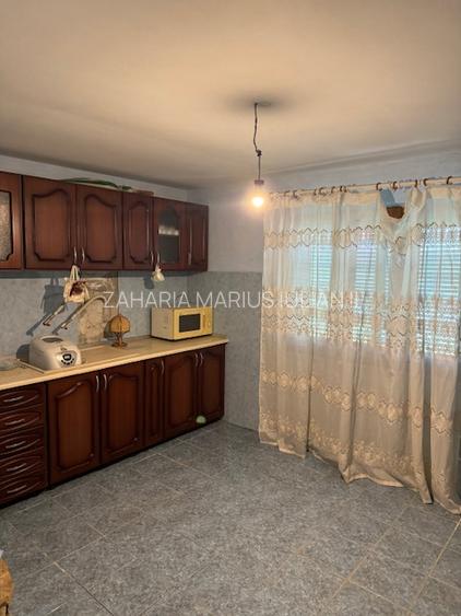 Casa cu etaj de vanzare sat Beresti, com. Sascut, jud. Bacau - 14