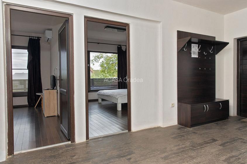 Vilă 5 dormitoare, 4 băi, 2 248mp teren, piscină. Preț: 229 000 E. - 30