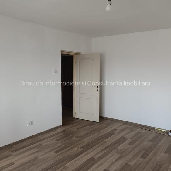 Km 5 Garsoniera Decomandata  41,5m² bloc 1994 Izolata Centrala Incadrata Vest - 2