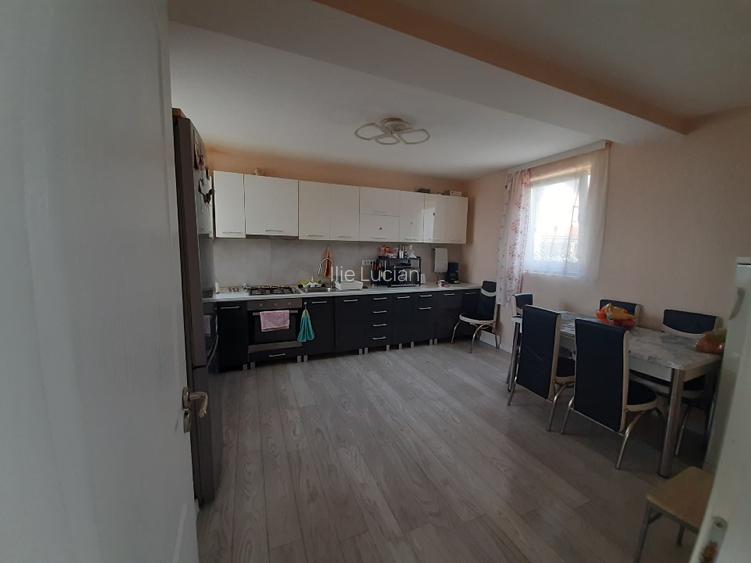 Prprietar vand 1/2 duplex Mosnita Noua, sat Urseni,str Jupiter, 123 mp utili, 26 - 5