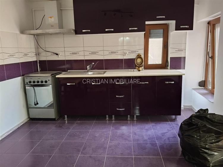 zona Gradinii Publice Casa pretabila pentru 2 familii 150mp utili cu 300mp teren - 14