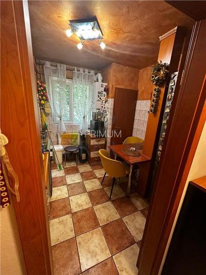 CIRCUMVALATIUNII - ETAJ 1 - BLOC IZOLAT - 4 CAMERE - 2 BAI - DEBARA - CENTRALA - - 15