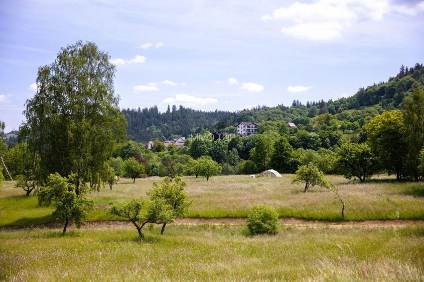 Teren intravilan plat in Bran, 1000 mp, vedere către Bucegi, utilitati - 4