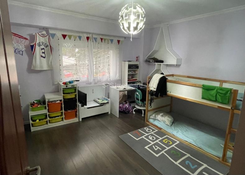 Vanzare apartament 4 camere Aviatiei - 2