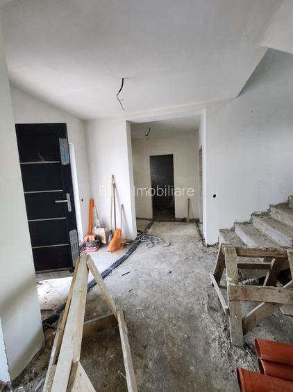 Triplex 119 mp utili, teren 180mp, ansamblu privat, Floresti - 3