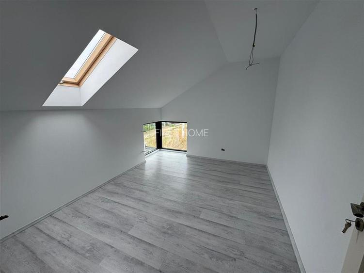 Casa P+M de vanzare in Campineanca (strada asfalata) - 23