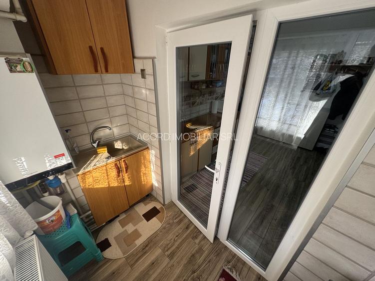 Apartament 2 camere zona Poarta 6 - 7