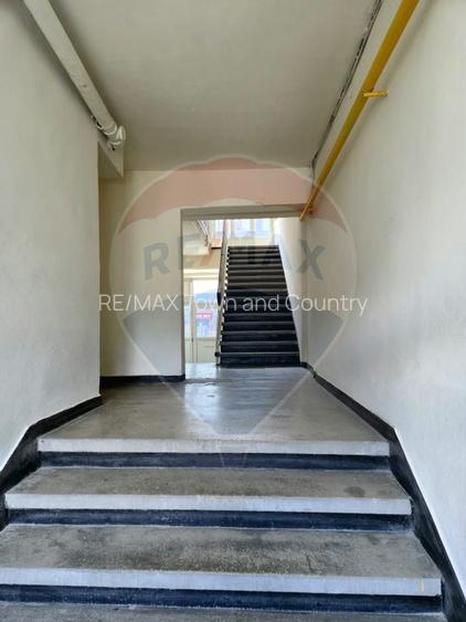 Apartament cu 4 camere de vânzare,  str. 1 Decembrie 1918 - 10