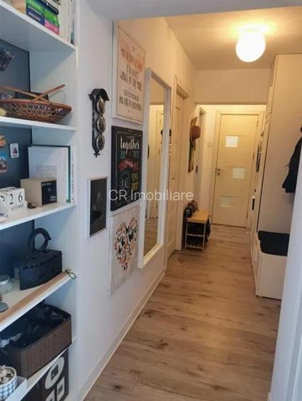 Vanzare Apartament  4. Camere Calea Mosilor La Cheie - 2