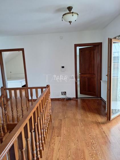 Casa deosebită în Europa – stil clasic, terase și grădină amenajata - 14