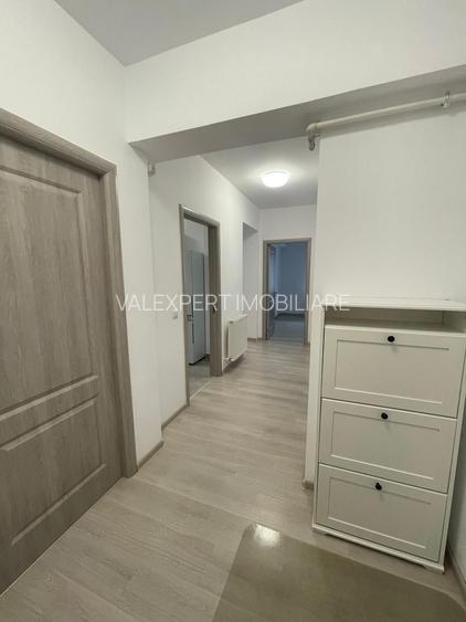 3 camere, 2 bai, etaj 1/6, mobilat complet, complexul cu clinica medicala ONIX - 3