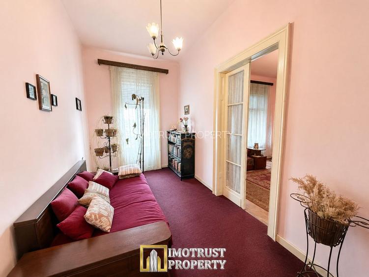 Apartament ultracentral de vânzare - 4 boxe incluse + acoperiș nou - 2