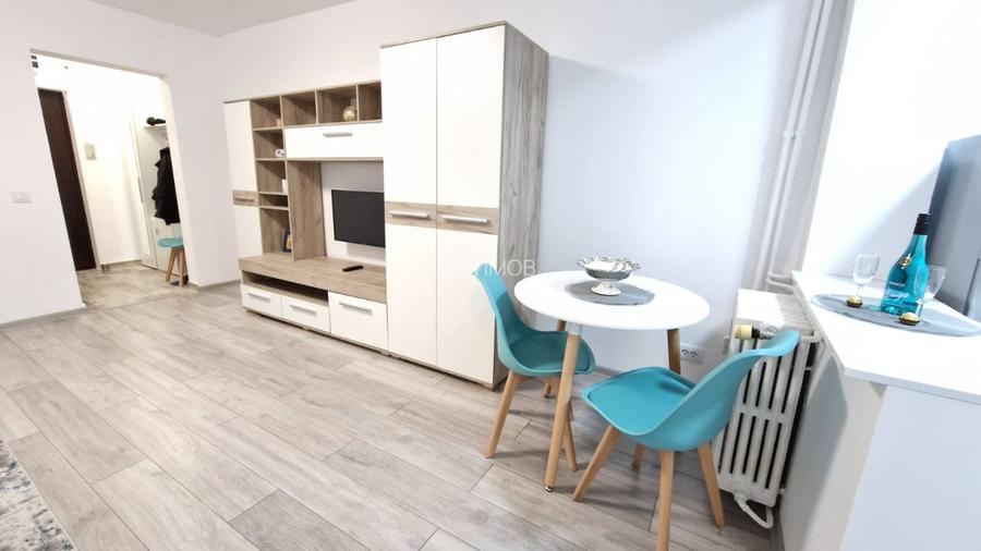 Inchiriere Garsoniera cocheta zona Coresi Tractorul - 7