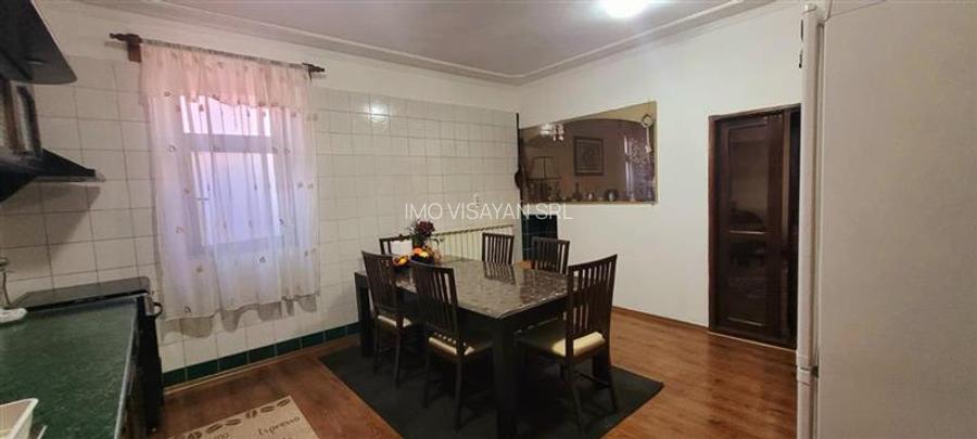 casa cu potential afacere Rm.Valcea,cartier Traian,comision 0 - 8