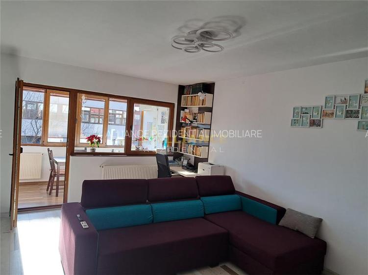 Apartament 3 camere de vanzare - Soseaua Oltenitei Sector 4 - 29