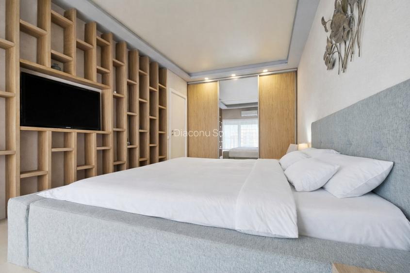 Apartament cu priveliste catre ape si parcare privata in White Tower Mamaia - 4