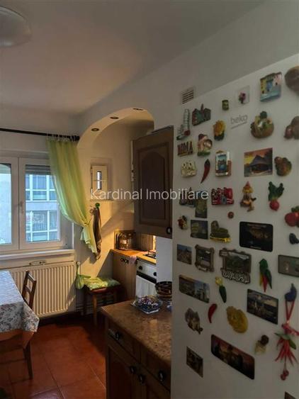 Apartament 3 camere structura mare Racadau intrare - 6