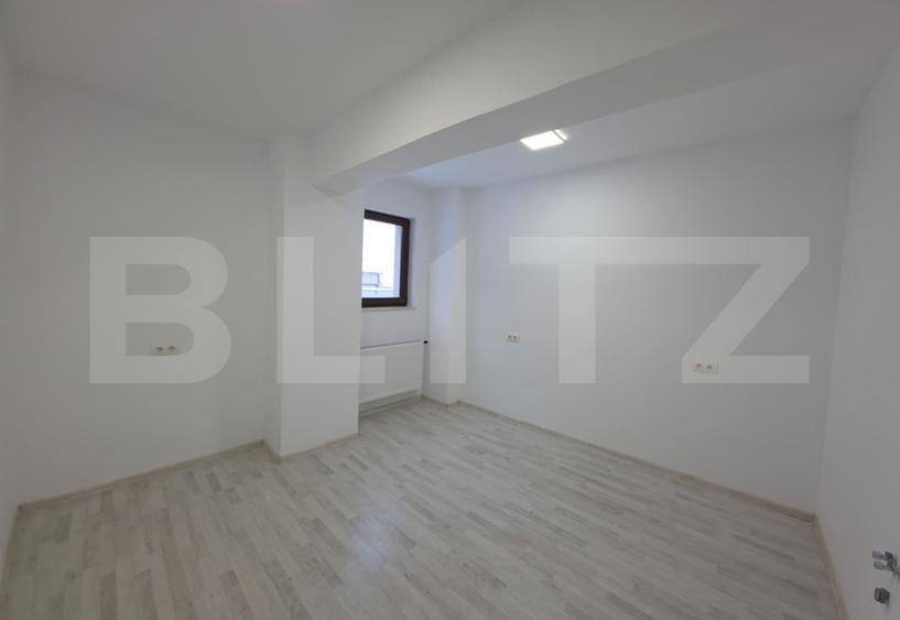Apartament 77 mp utili – locuință, cabinet, spatiu comercial