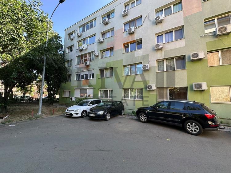 Garsoniera renovata, 26 mp, etaj 2, Complex Studențesc