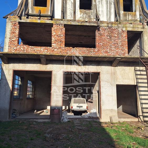 Casa individuala cu teren mare 843 mp,in zona Modern. - 2