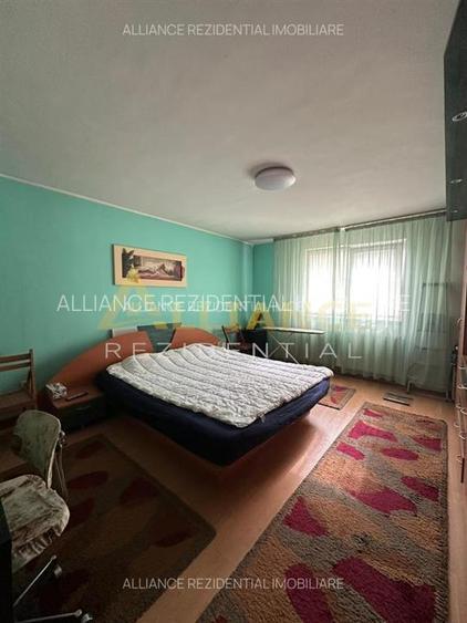 6 Camere - 3 Bai - 128mp utili + Spatiu Comercial - 6