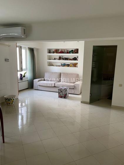 De vanzare Apartament 3 camere Matei Basarab, Calarasi, Central - 10