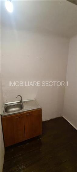 Casa individuala - garsoniera la curte  0 comision ( curtea comuna) Nicolae Iorg - 5