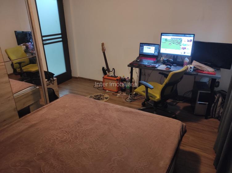 Apart. 3 camere decomandat,mobilat,parcare,et.1/4 Popas Pacurari-Soleia:161084 - 15