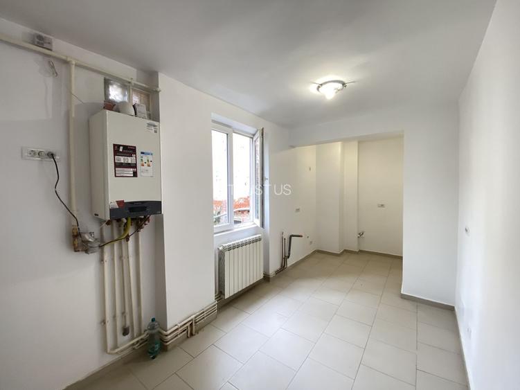 COMISION 0, Apartament/ Birou 2 Camere, 50mp, Decomandat, Zona Centrala - 5