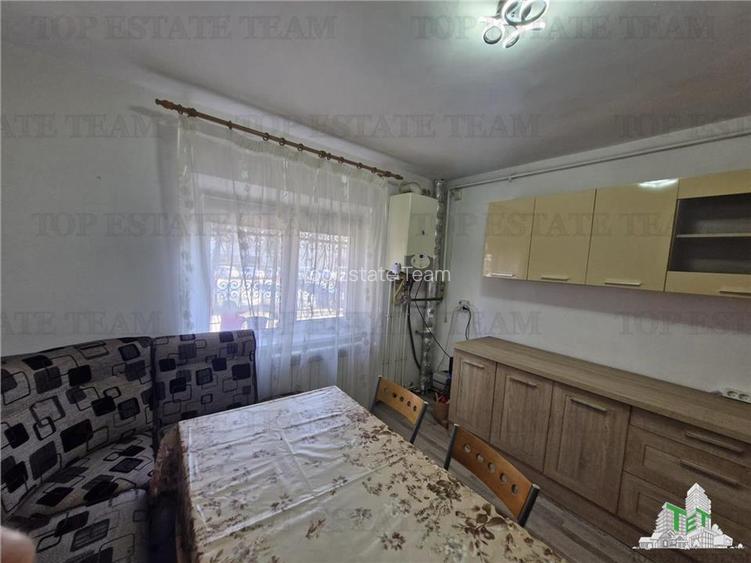 Apartament 2 camere, spatios, zona Primo - 6