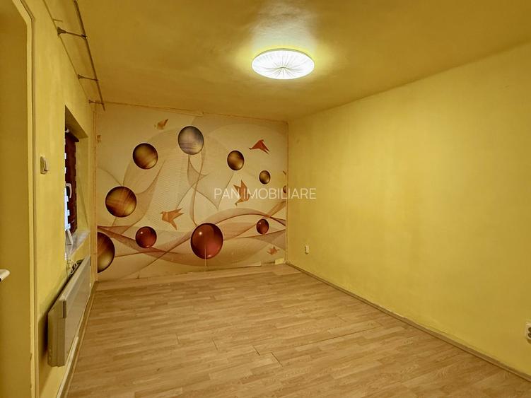 Comision 0% - Zona Stadion - Casa cu 3 camere si dependinte - 2
