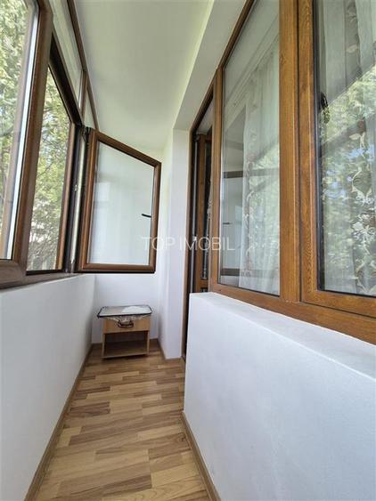 Apartament 3 camere Decomandat - Podu Ros - 3