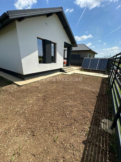CASĂ DE VÂNZARE CU 3 CAMERE IN ZONA CREVEDIA - 15