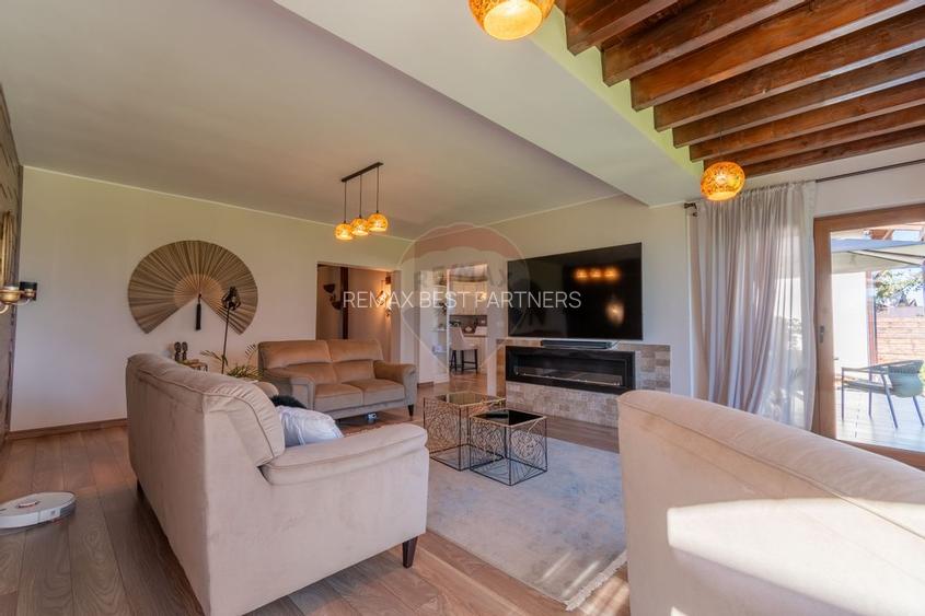 Proprietate exclusivista de vanzare: 2 case | 9 camere | 2000 mp teren - 34