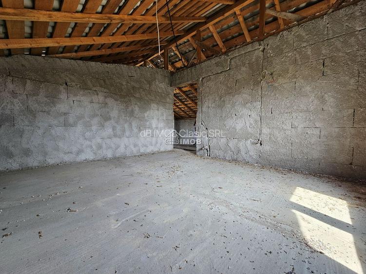 Casă de vânzare în Lazuri – aproape de lacuri, aproape de liniște, de - 9