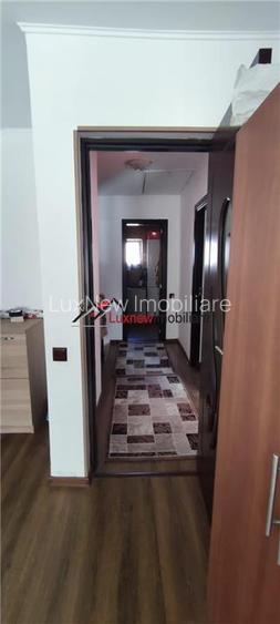 Comision 0%! Locul unde confortul devine acasa! Casa insiruita spatioasa zona Fl - 11