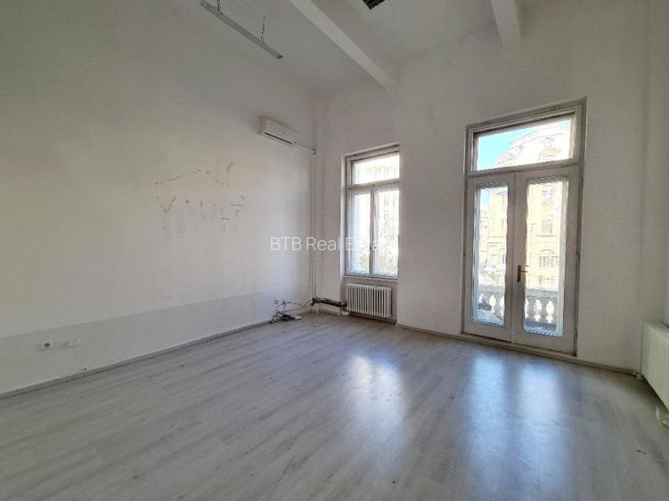 Spatiu Birou de Inchiriat  Metrou Universitate 24 MP Acces si Paza 24/7 - 2