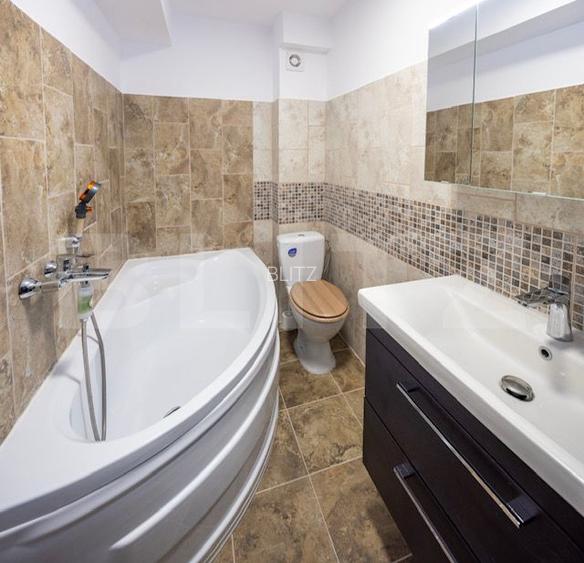 Apartament cu 3 camere, 2 bai, 66 mp /zona Tractorul - 6