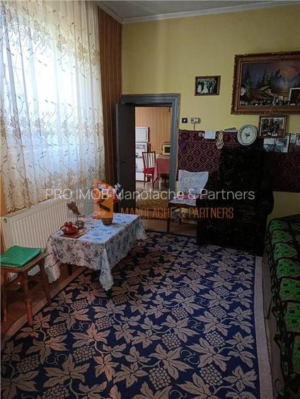 Casa tip parter + spatii comerciale Zona Garii - 9