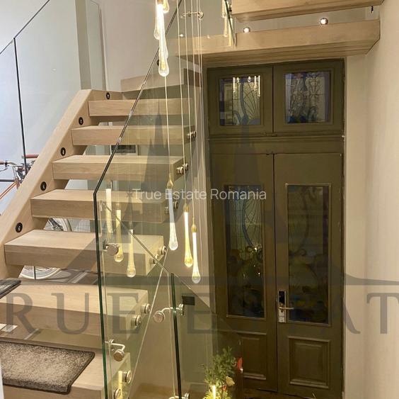 Vila superba complet restaurata pretabila pentru Ambasada sau Sediu Companie - 17