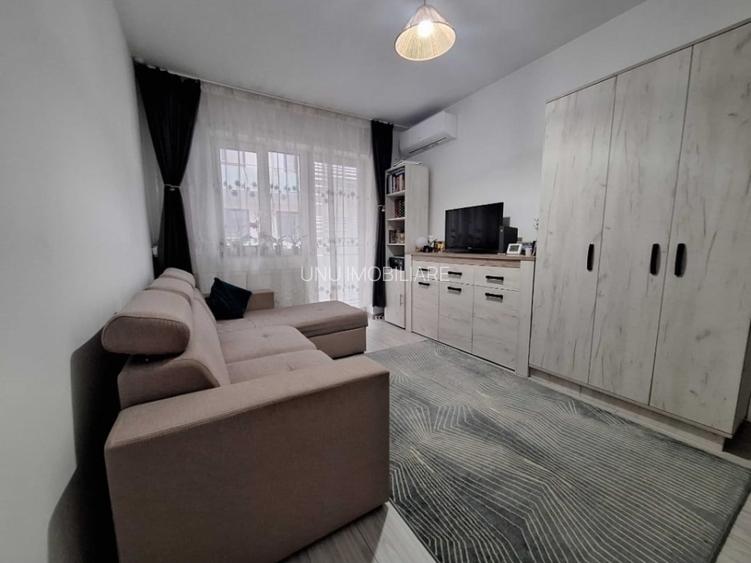 Apartament 1 camera decomandat - loc de parcare intabulat  -etaj 2 - 2
