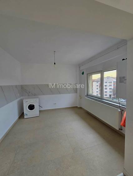 Modern- 5 camere- deosebit - 3 bai- renovat integral - 9