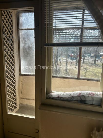 Propunem spre vanzare apartament 3 camere semidecomandat Drumul Taberei - 7