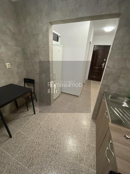 Garsoniera decomandata Obregia 35 mp - 9