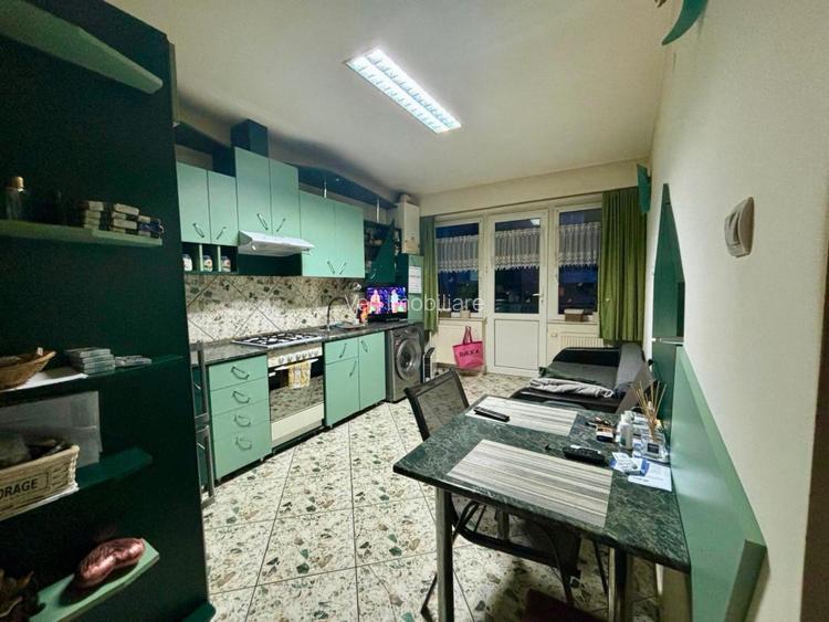 Oportunitate- Casa in zona centrala 218mp - 8