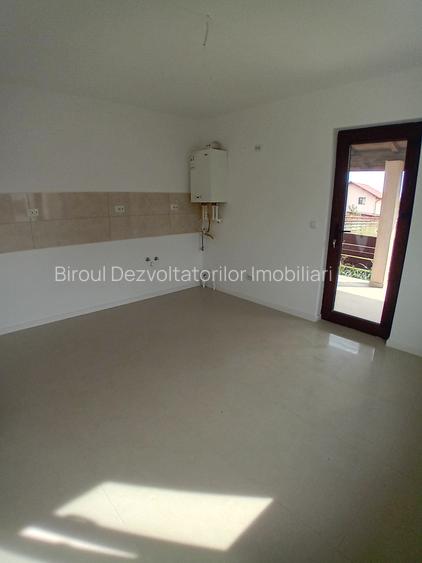 Casa intabulata, cu 6 camere, Lunca Cetatuii Centura - 4