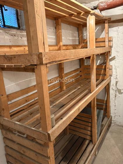 PROPRIETAR VAND Apartament doesebit 85mp utili + pivnita 10mp - 12